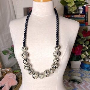 🌷 Bead Necklace🌷Large Black Cream Beige Lace Look Beads